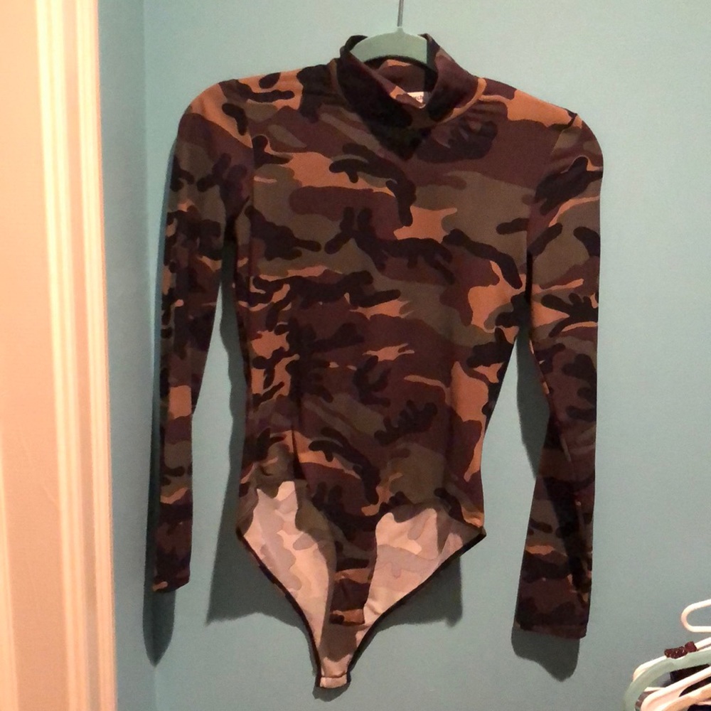Camo long sleeve body suit!